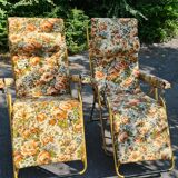Pair of flowery deckchairs Lafuma 70s