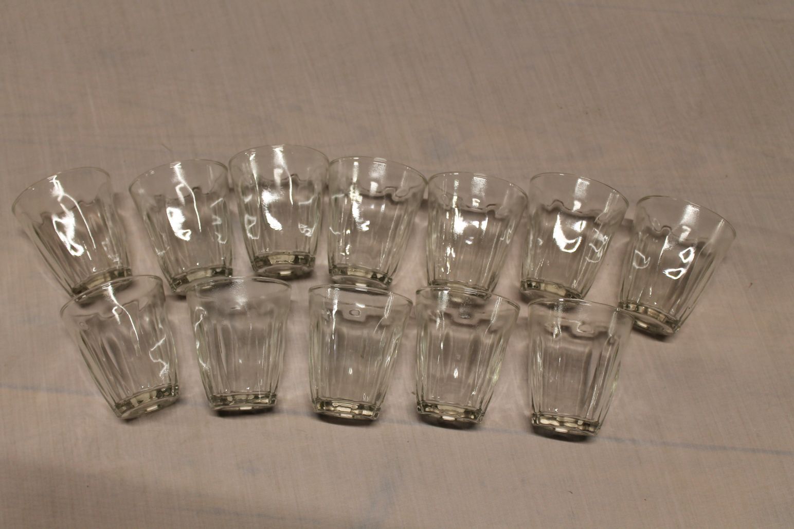 Lot of 12 glass Dorax