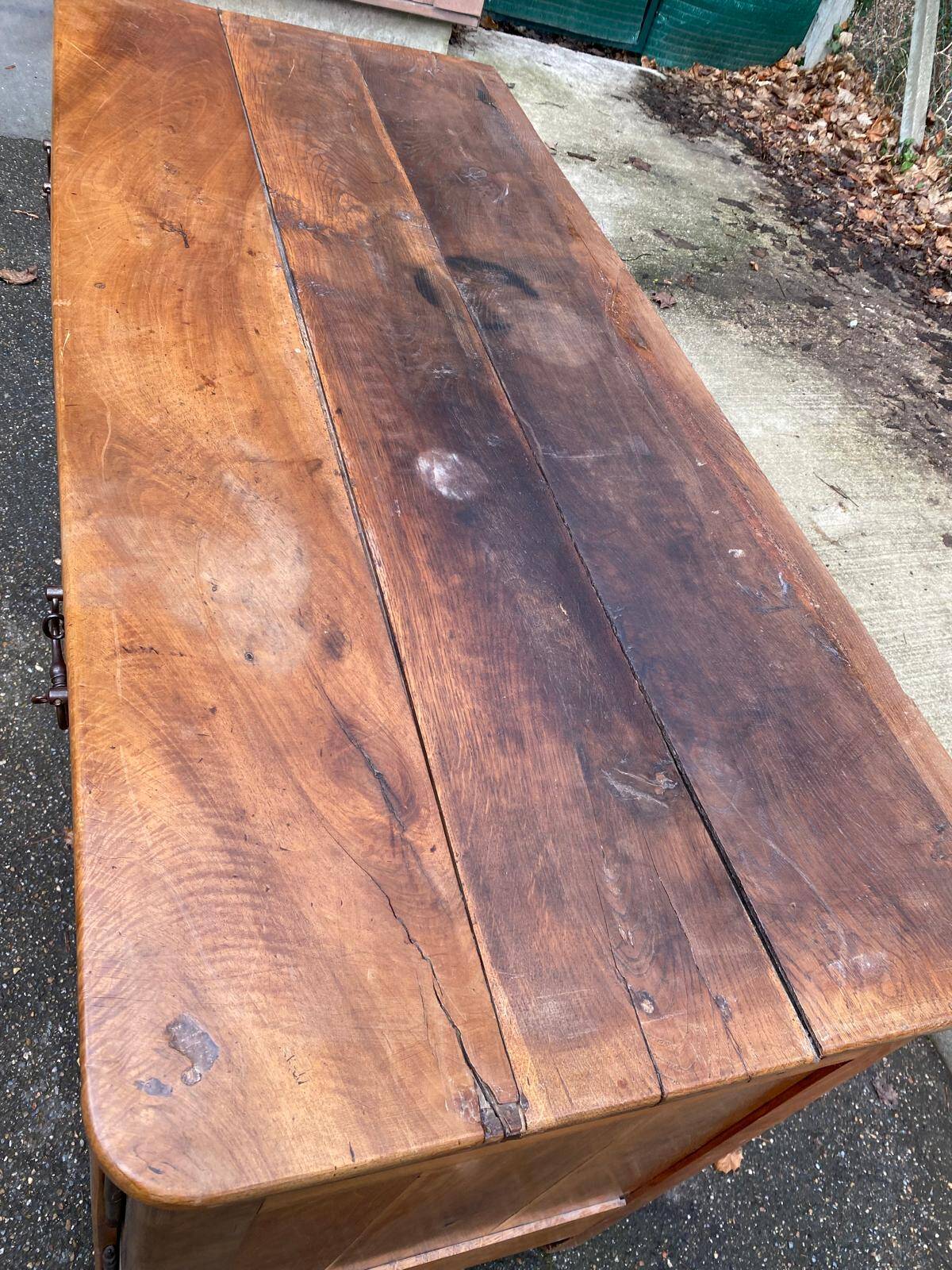 Louis XV buffet in solid wood, 18th century, 153cm.