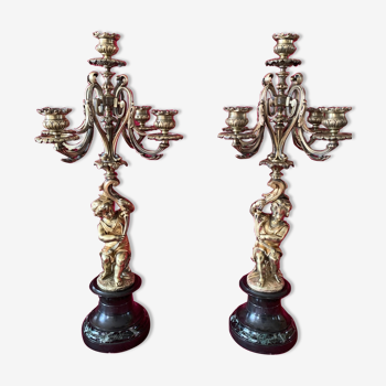 Bougeoirs anciens de style rococo