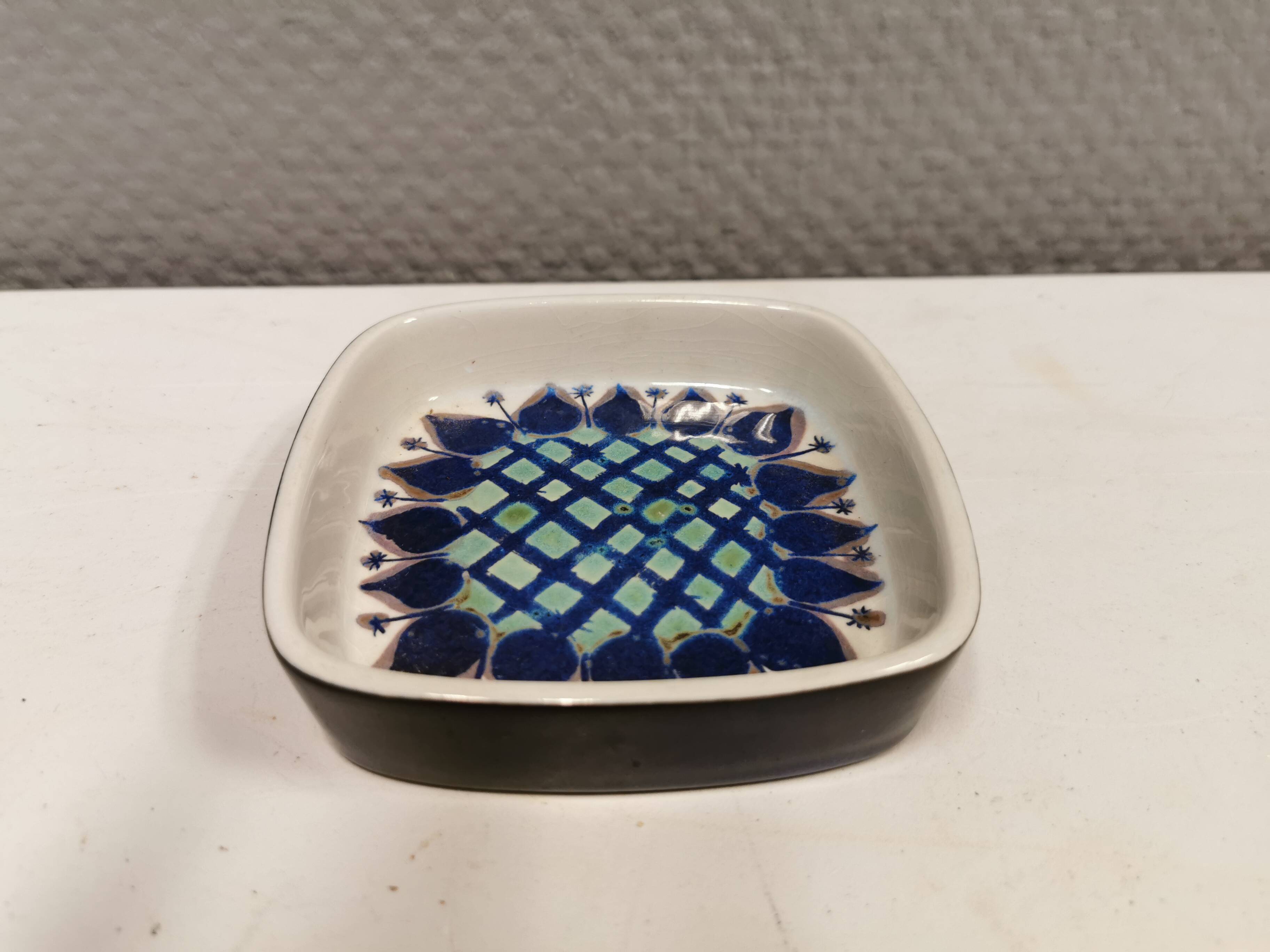 Small Faience bowl from Aluminia Denmark