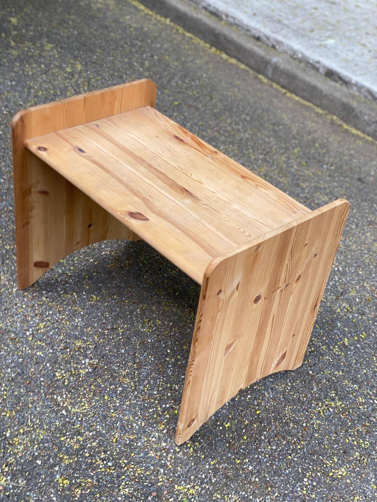 Vintage Scandinavian shelf in solid wood 48cm