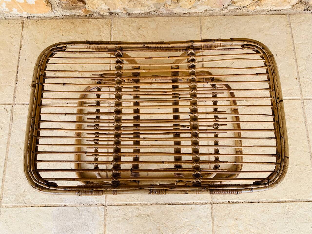 Table basse vintage en bambou et rotin dans le goût de Tito Agnoli, circa 1960