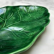 Dish - empty pocket green slip leaf veined in ceramic