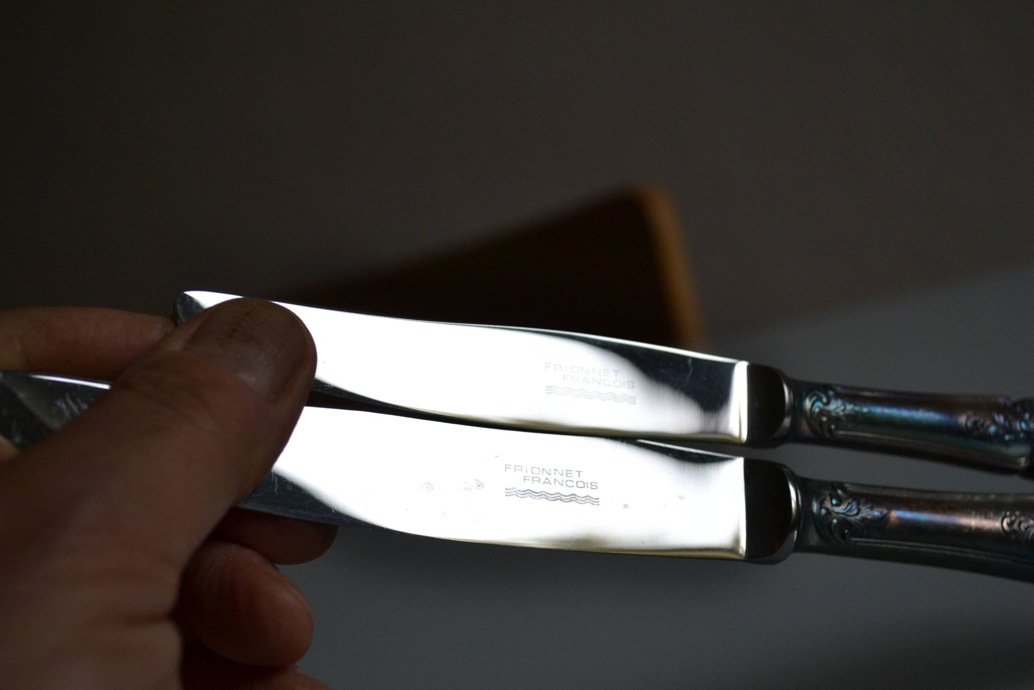 24 TABLE & DESSERT KNIVES SILVER METAL GOLDFORFER FRIONNET FRANCOIS LOUIS XV