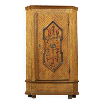Armoire de mariée peinte d'art populaire