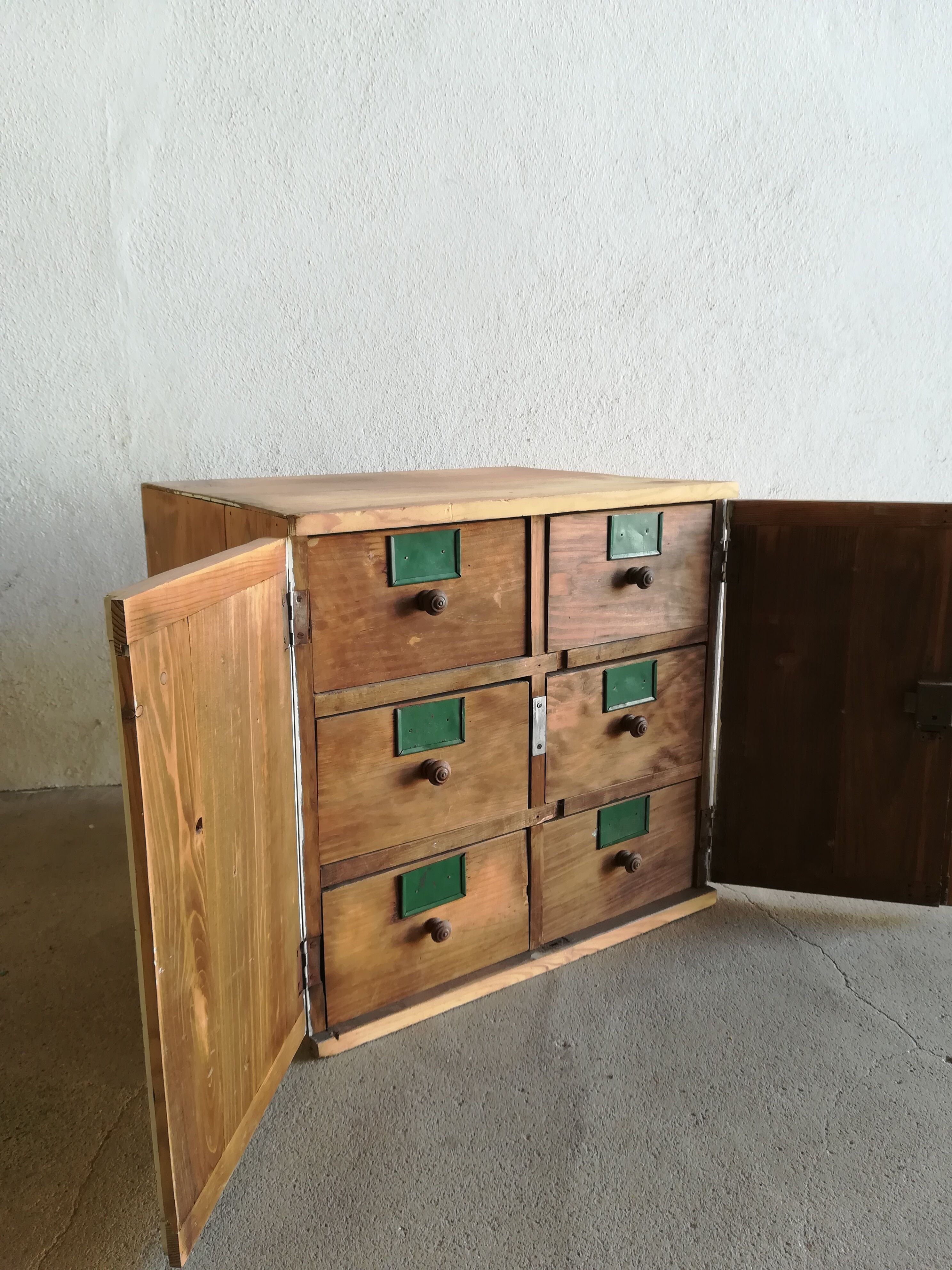 Mercerie furniture with drawers