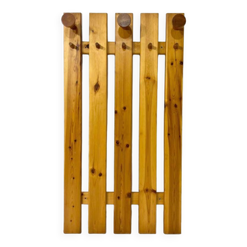 Vintage wall coat rack in solid pine