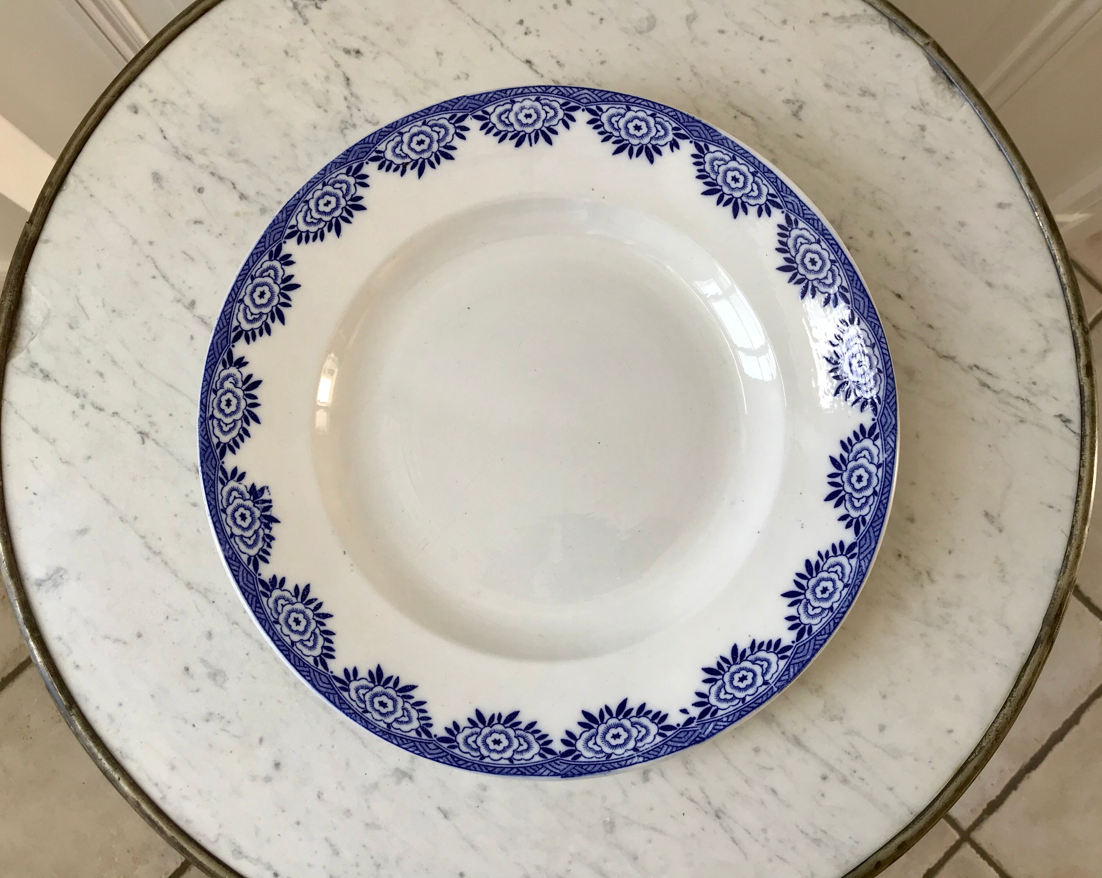 large round dish DIgoin Sarreguemines Casino model "Capri" years 50-60