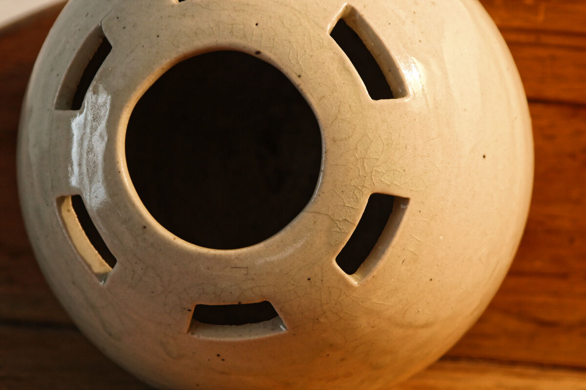 Openwork ball vase, Betzy Augeron