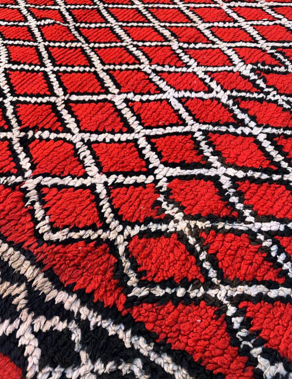 Vintage Red Carpet - 358 x 205 cm