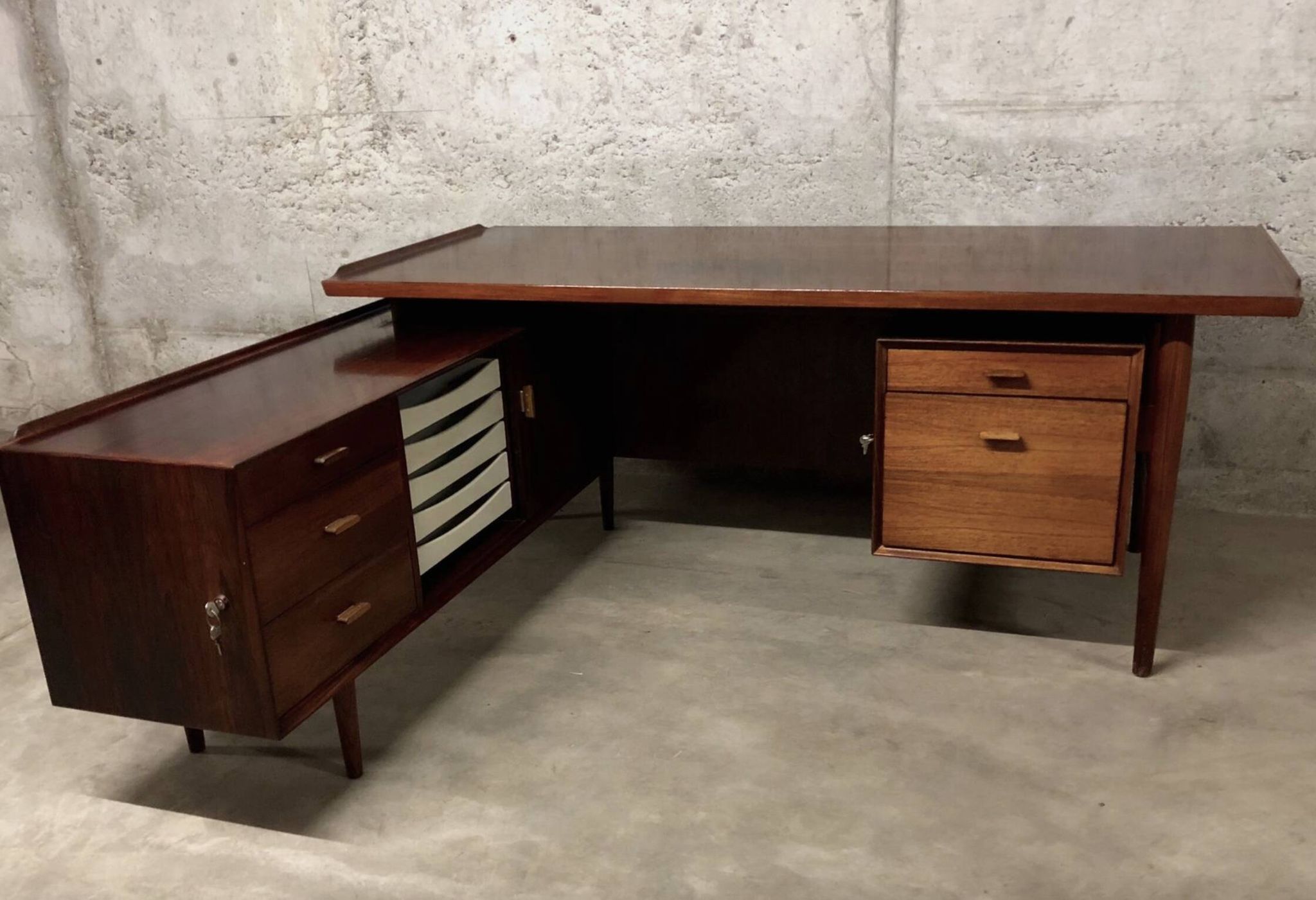 Bureau danois en palissandre par Arne Vodder pour Sibast Møbler