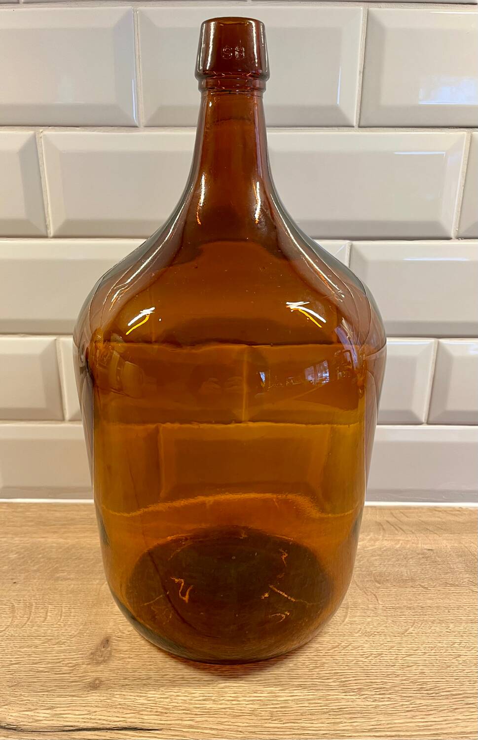 Give me amber Jeanne.