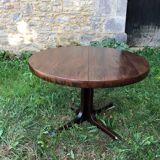 Baumann round extendable table