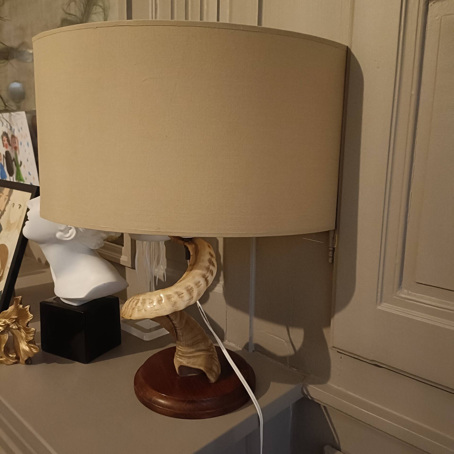 Vintage ram's horn living room lamp