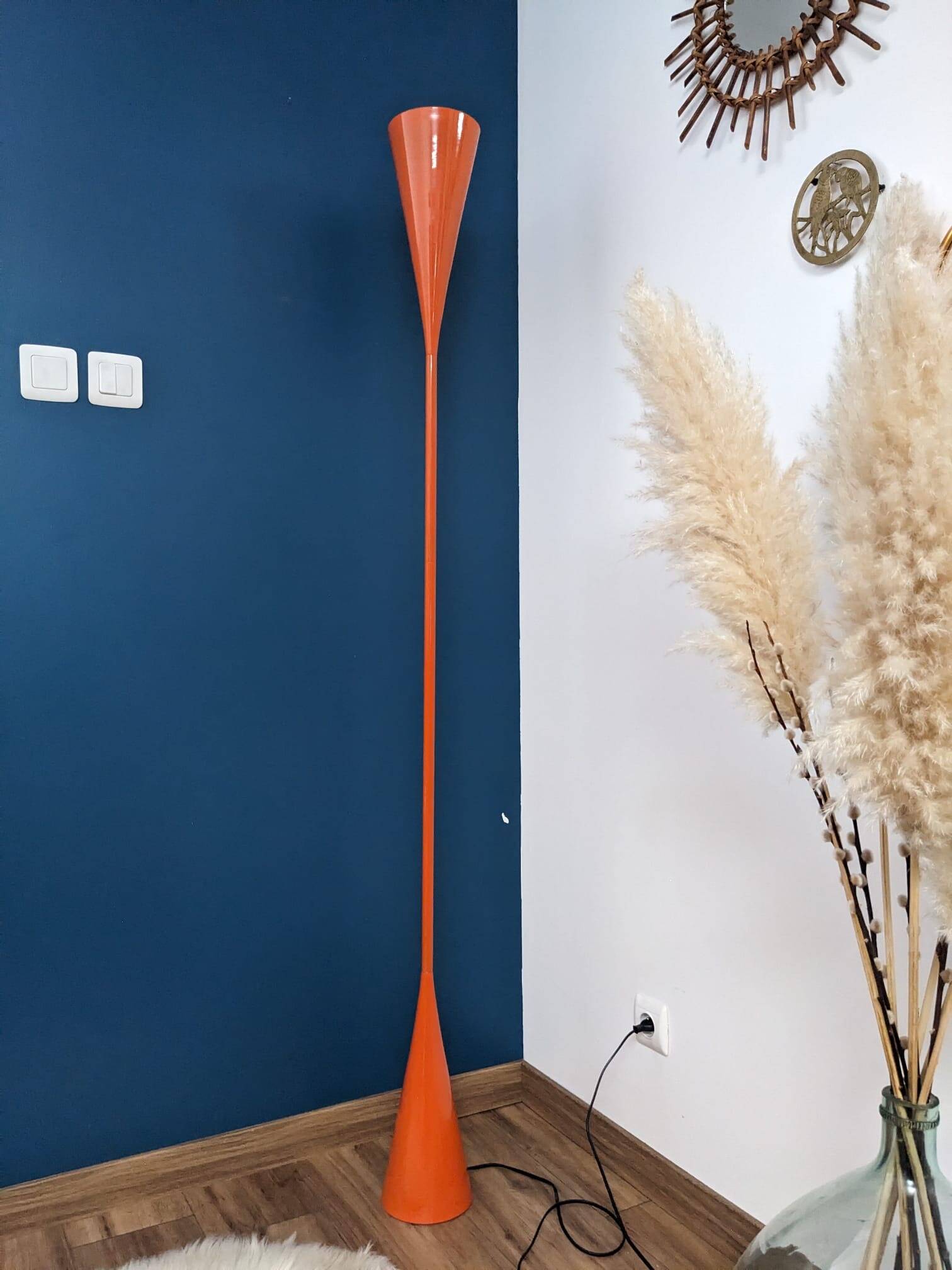 Mathias diabolo lamp