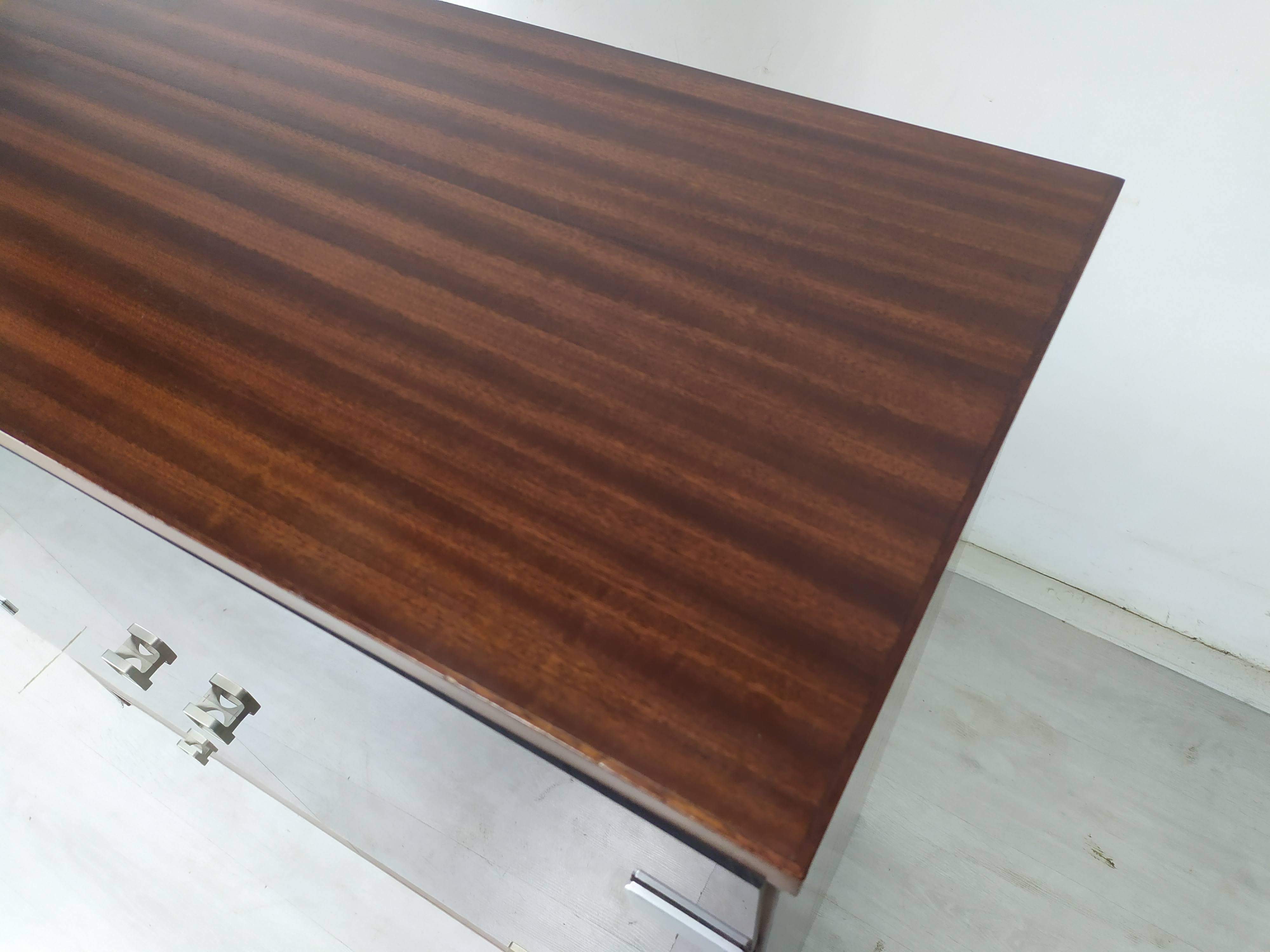 Vintage hifi cabinet