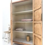 Armoire parisienne