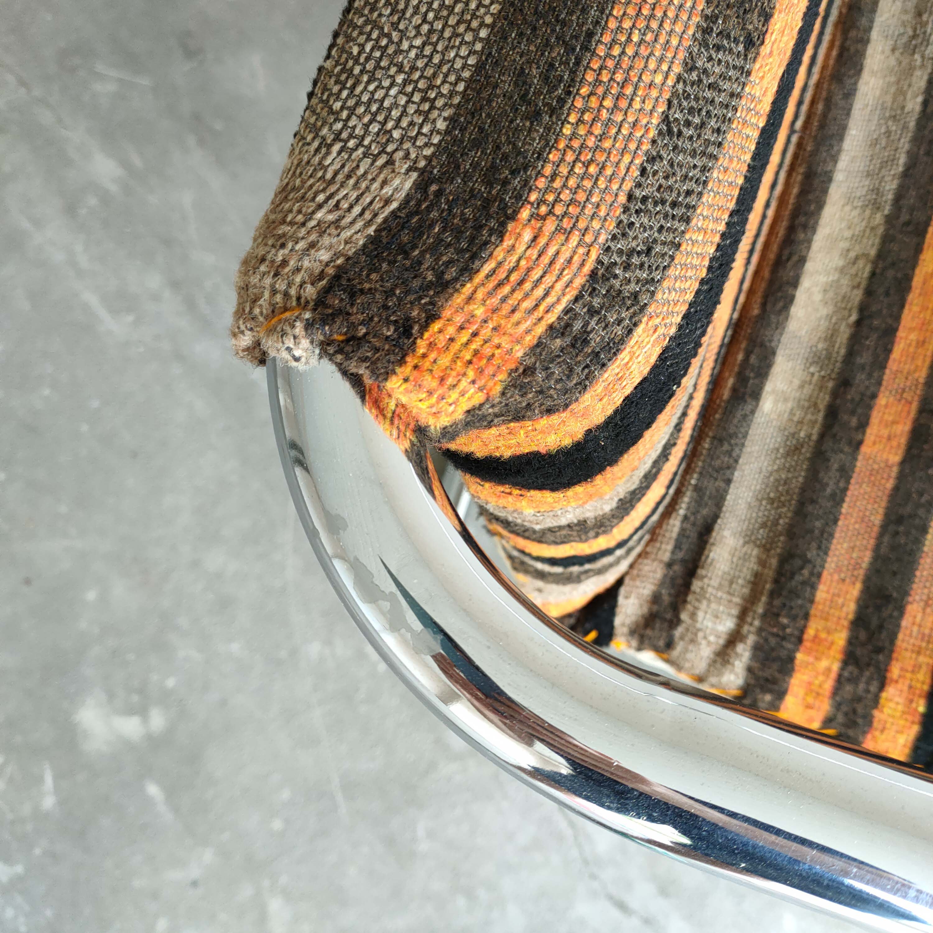 Cantilever armchair 70s