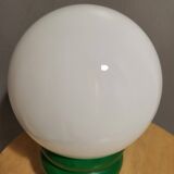 Lampe  à poser ,globe opaline et bois vert laqué vintage, 1980