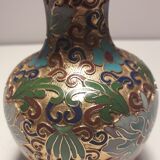 Small partitioned chinese vase