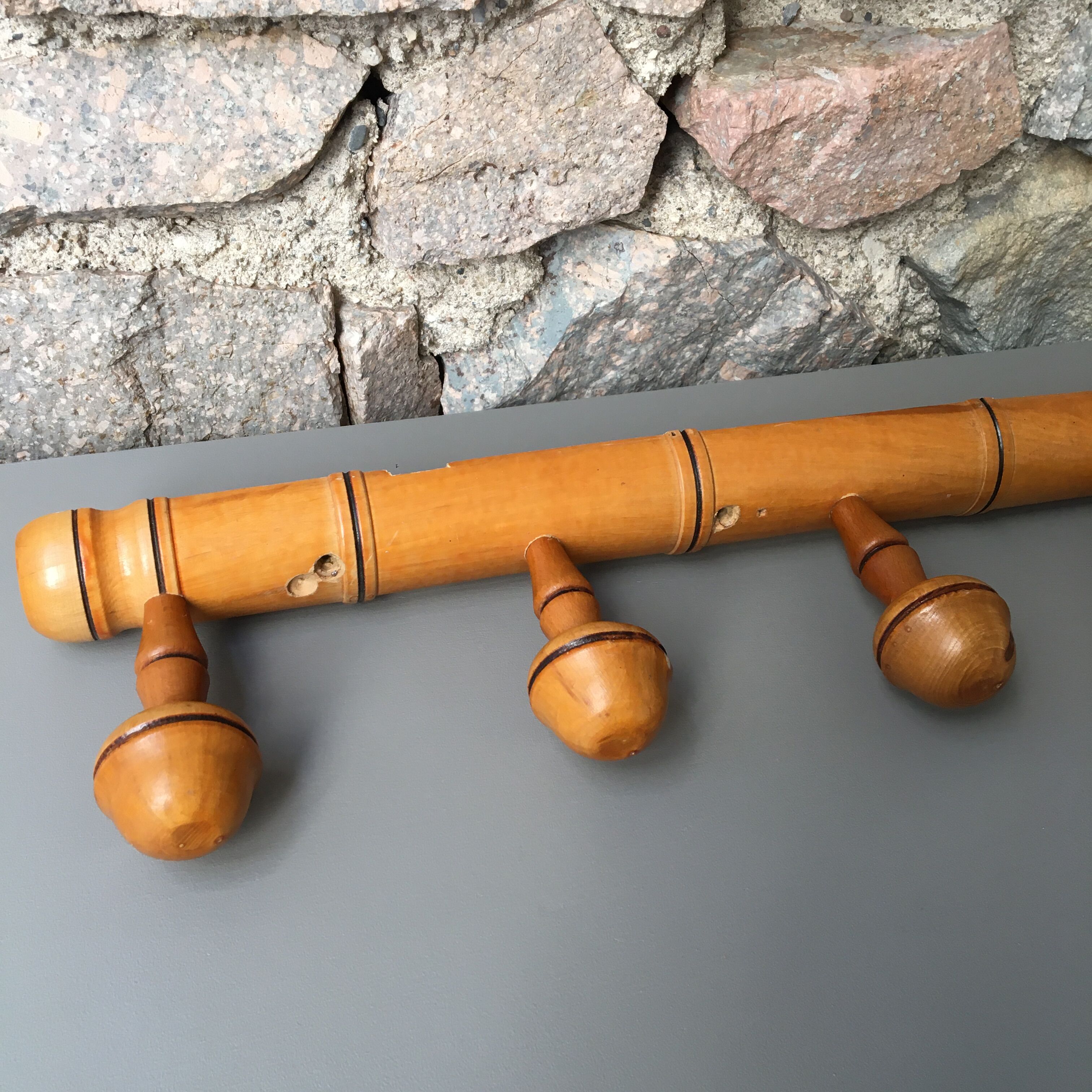 bamboo style wooden hook 5 supports