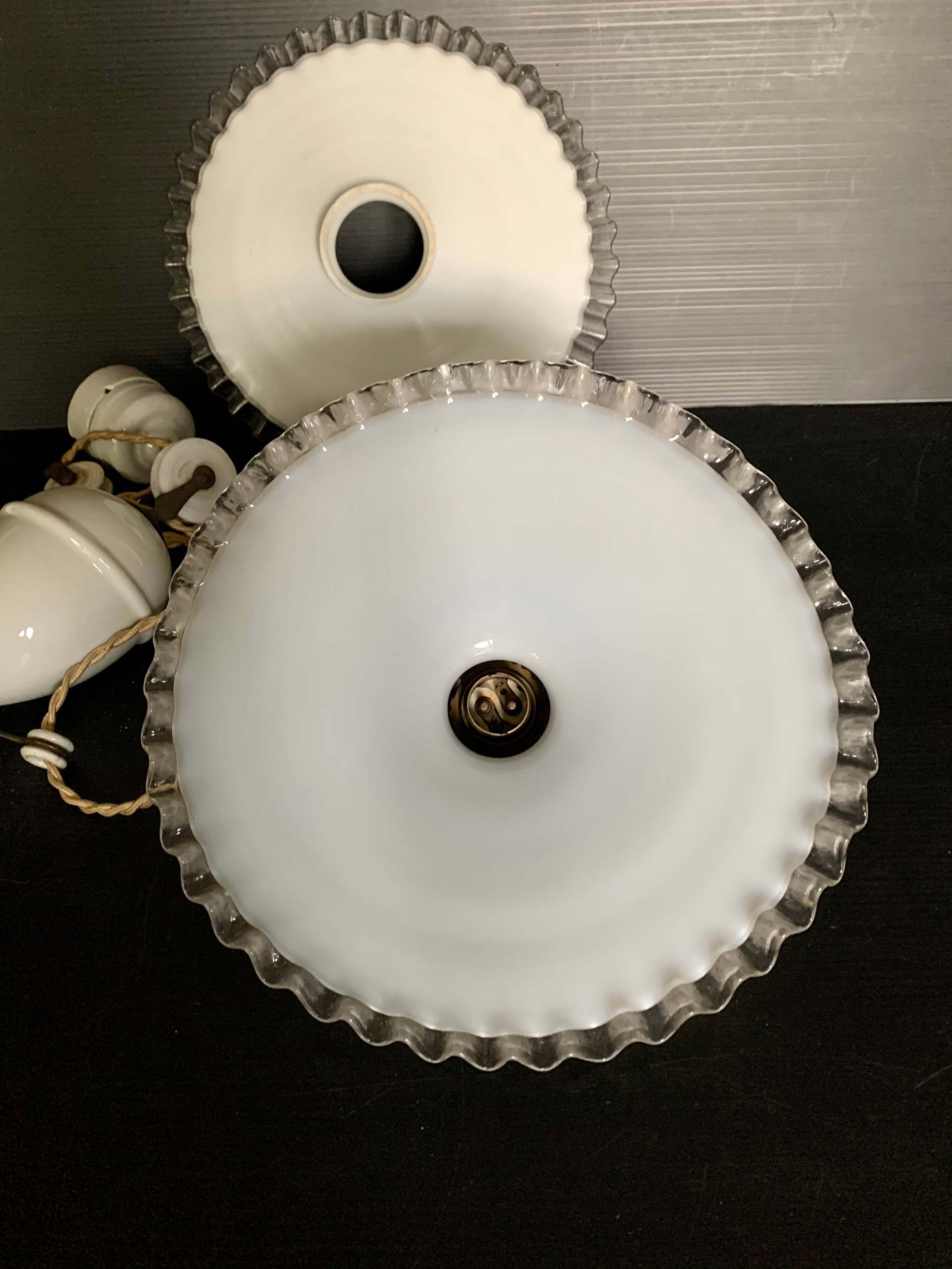 Suspension rises and falls opaline