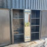 Metal wall-mounted cabinet