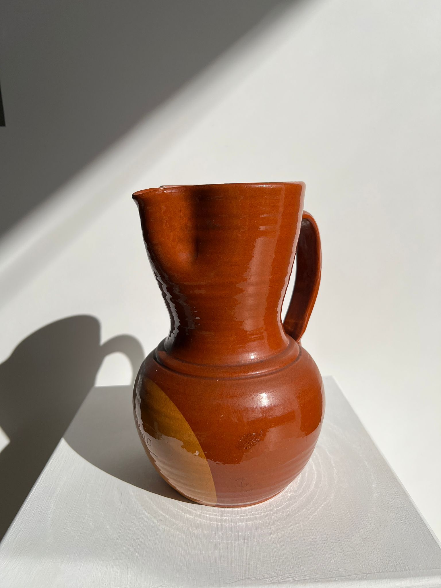 Two-tone brown ceramic wine pitcher H: 24cm