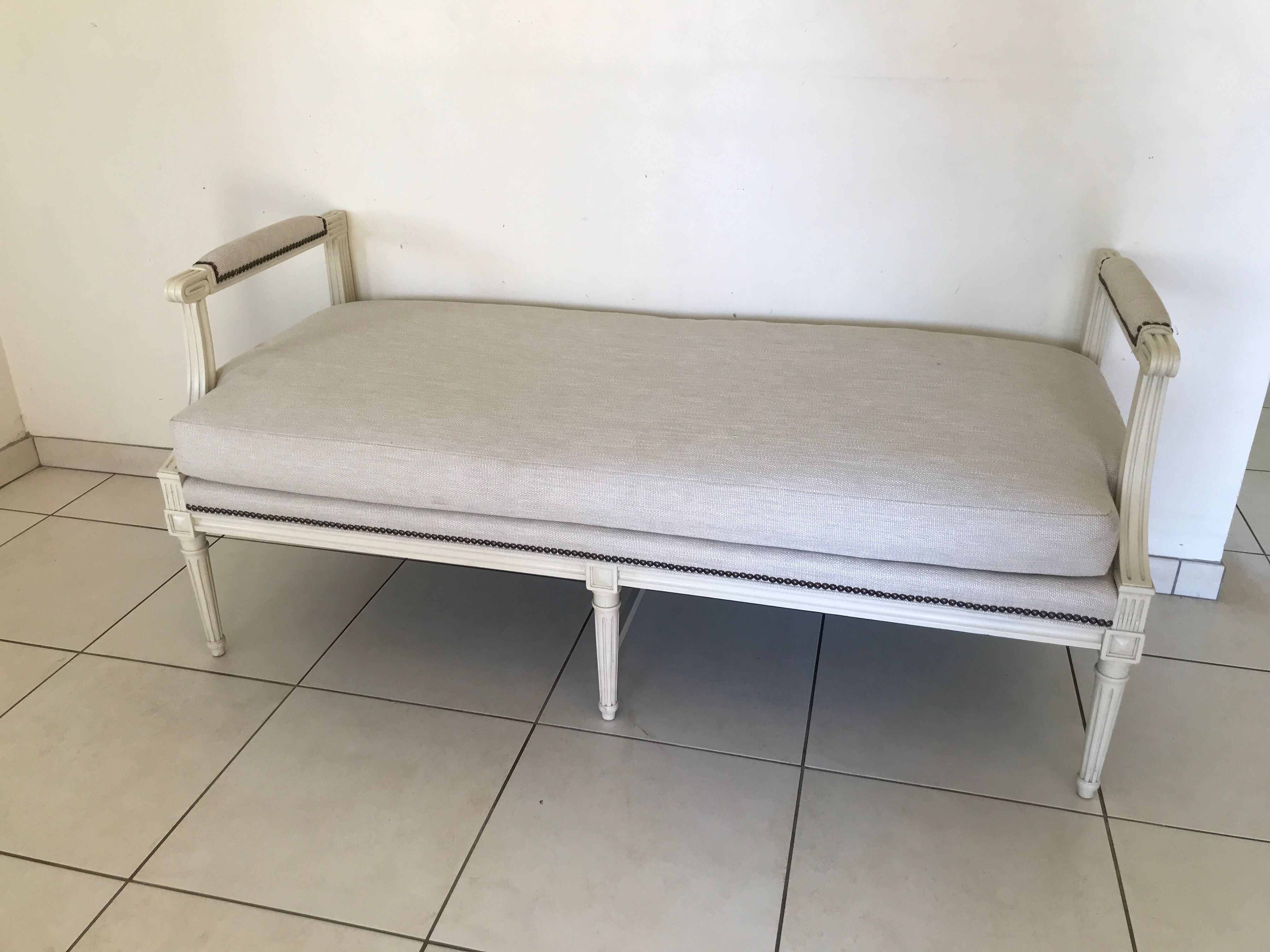 Updated bed end bench 3 seats baroque style