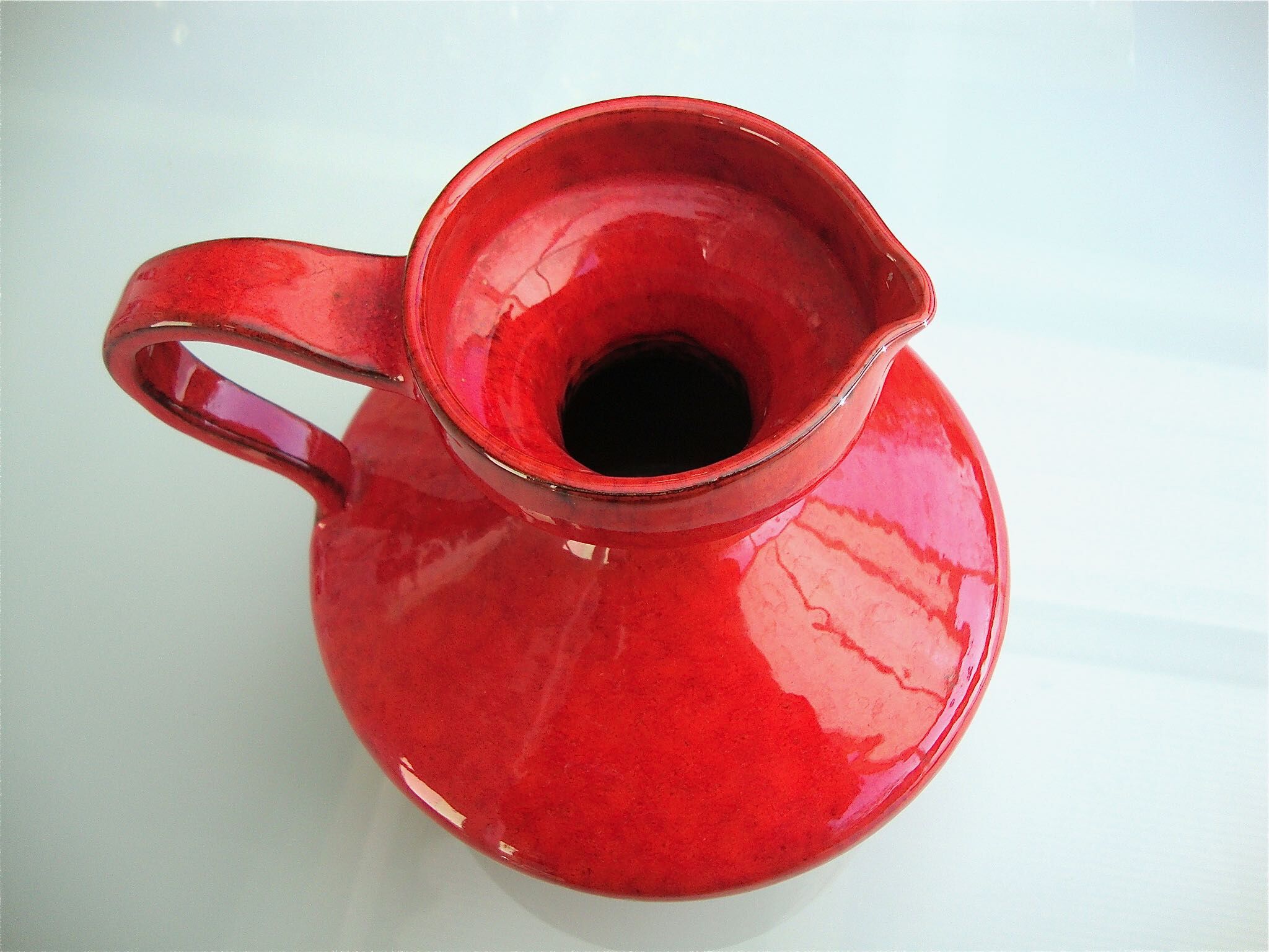 Pitcher ceramic