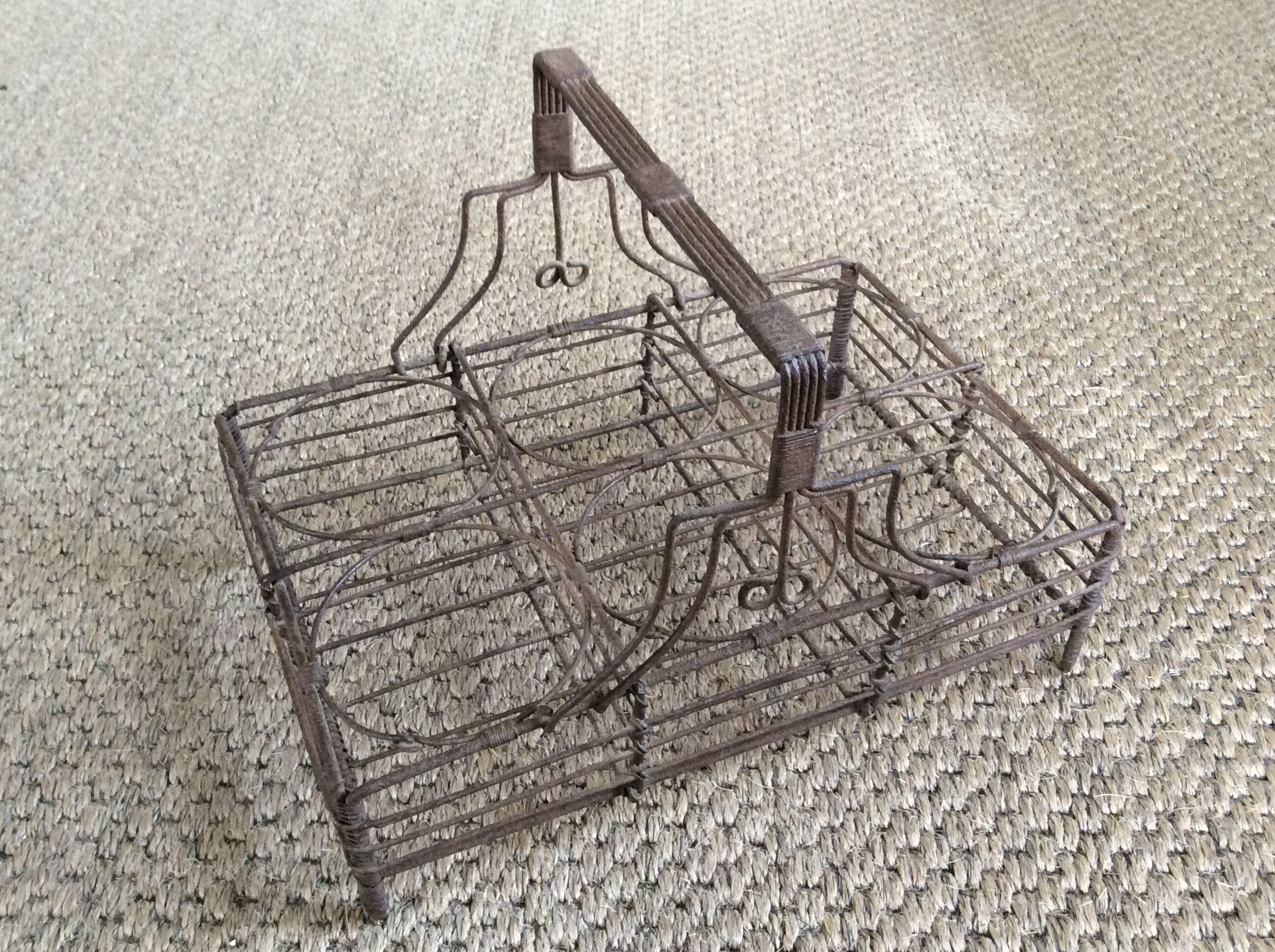 Glass basket