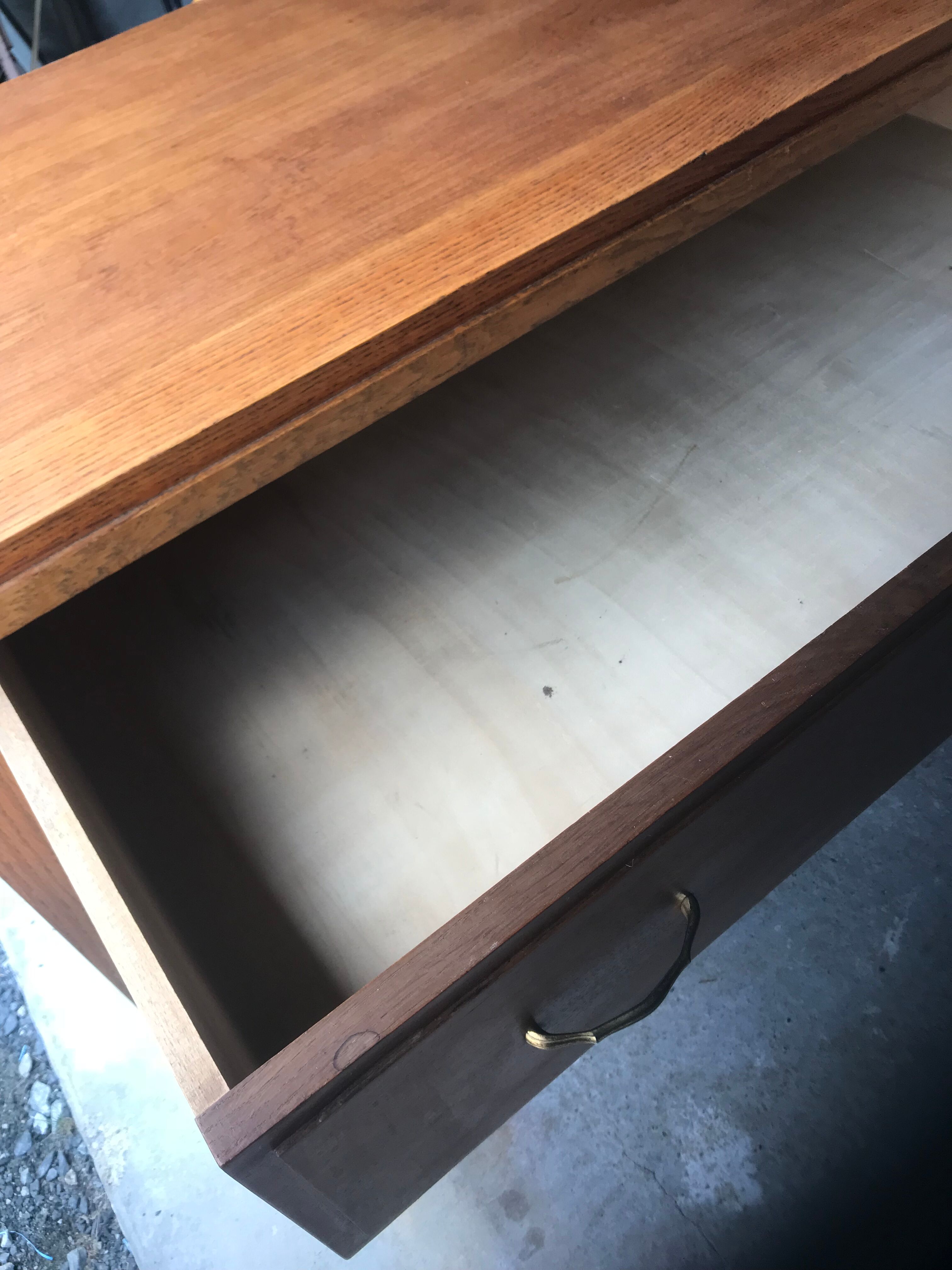 Commode vintage pieds compas