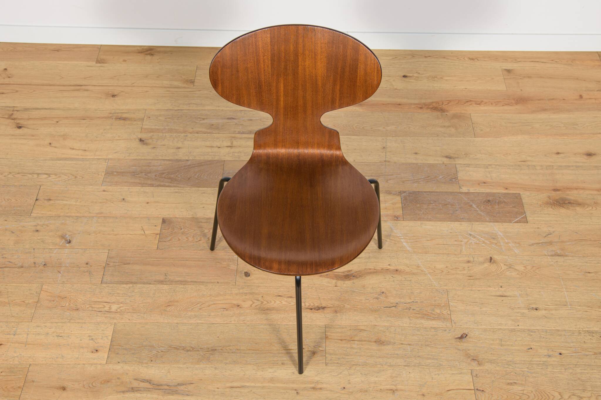 Ant Chair Model 3101 in Teak by Arne Jacobsen for Fritz Hansen, Denmark.