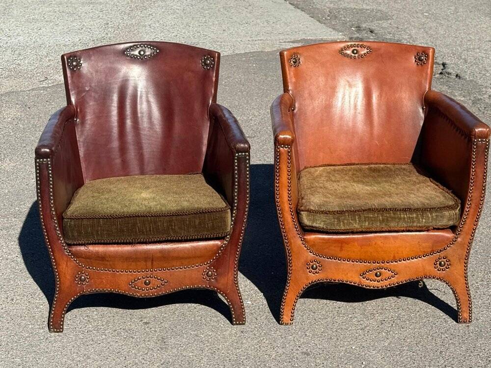 Lounge chairs and ottoman attributed to Otto Schultz for Boet AB, Sweden, 1930s, set of 3