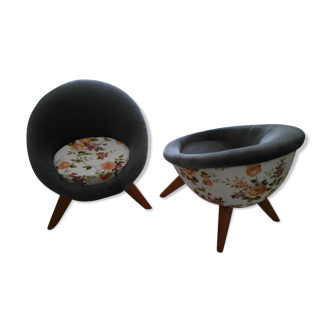 Pair of egg chairs