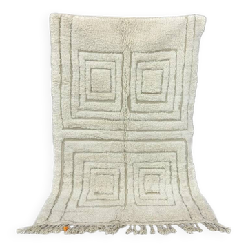 Moroccan Berber rug in natural wool 250cm x 150cm