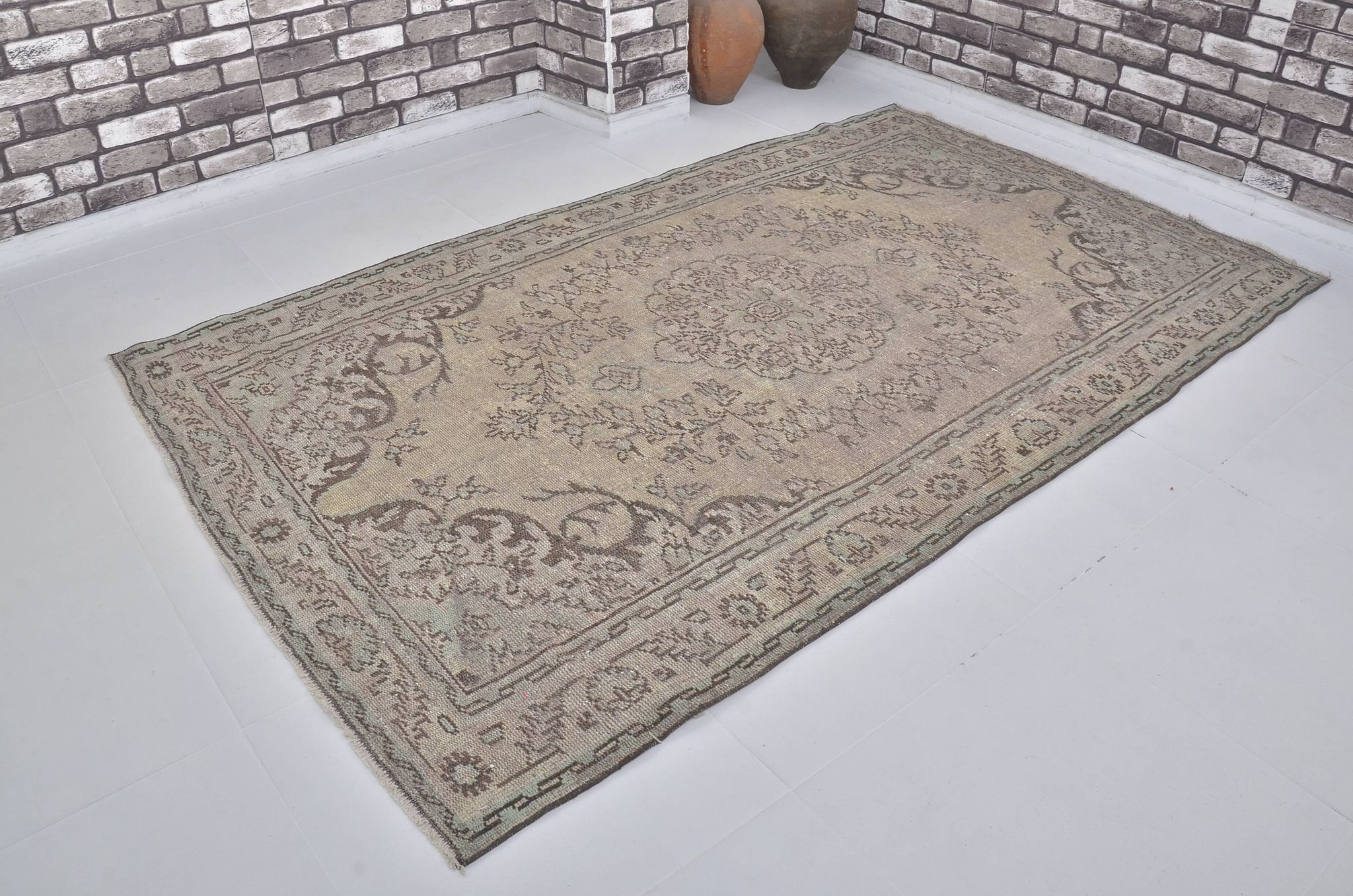 Tapis de vie domestique turc ancien sku1816