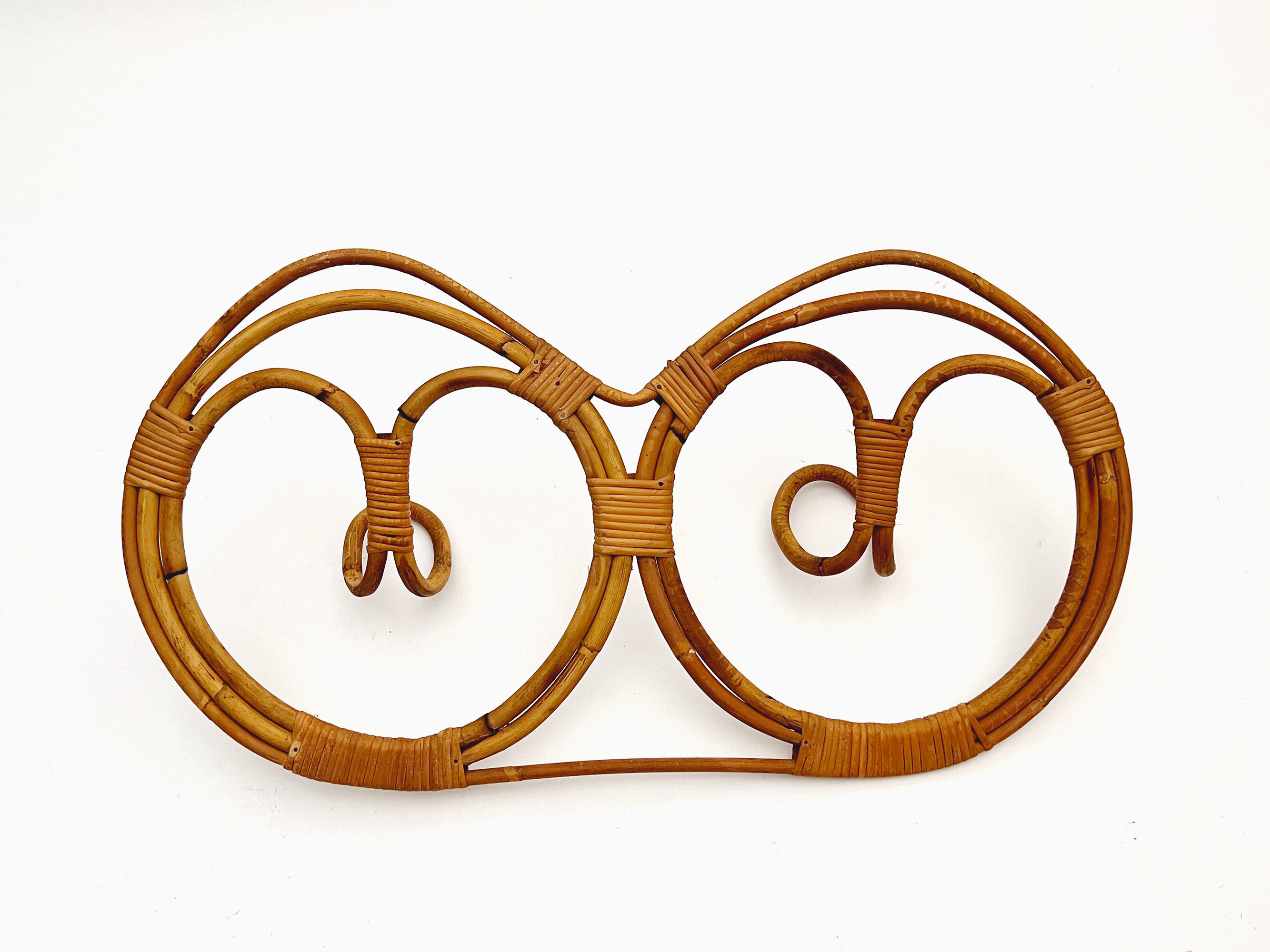 Wall-mounted reed and wicker coat rack by franco albini and franca helg for vittorio bonacina 1958