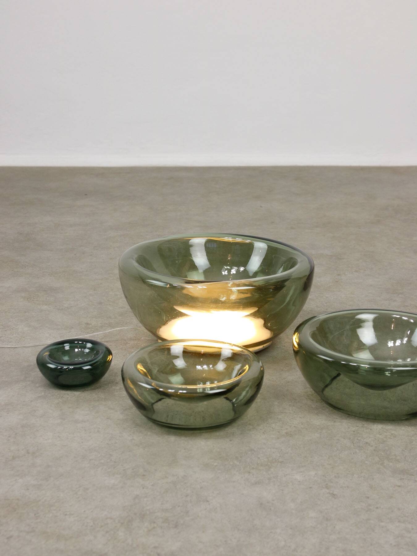 Lampe de table vintage italienne Cascade en verre fumé, années 1970