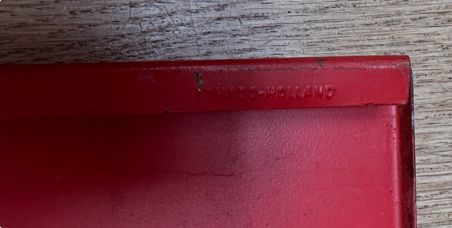 Tomado wall shelf pair – Mondrian colours – vintage