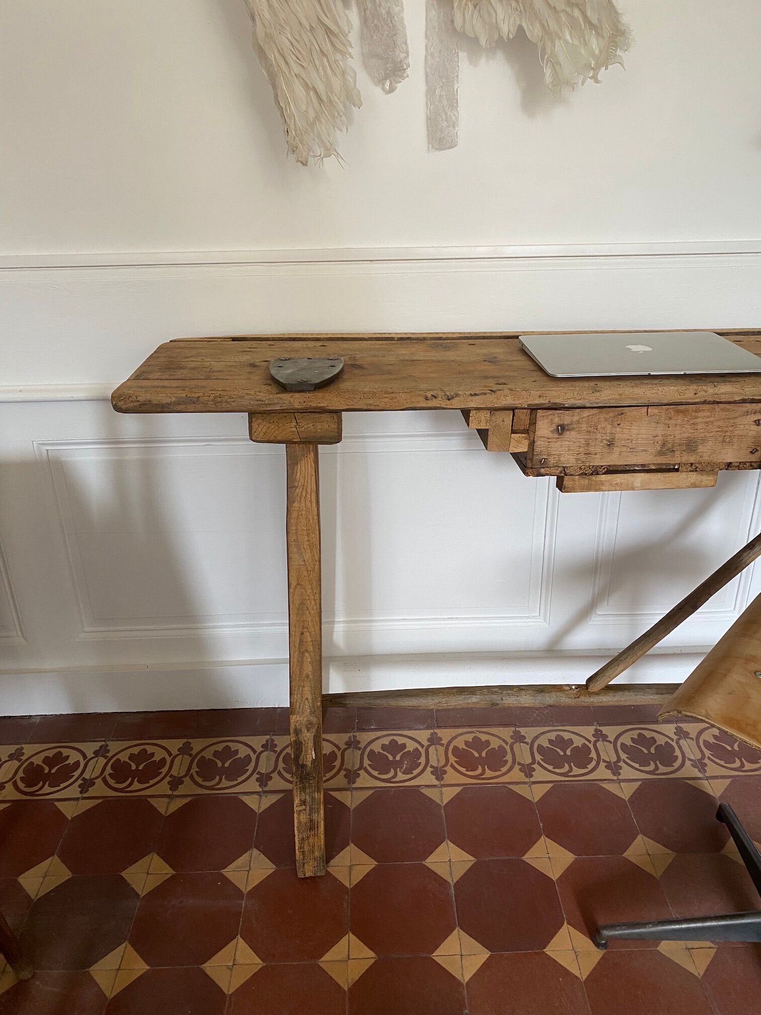 Professional furniture Established as a shoemaker