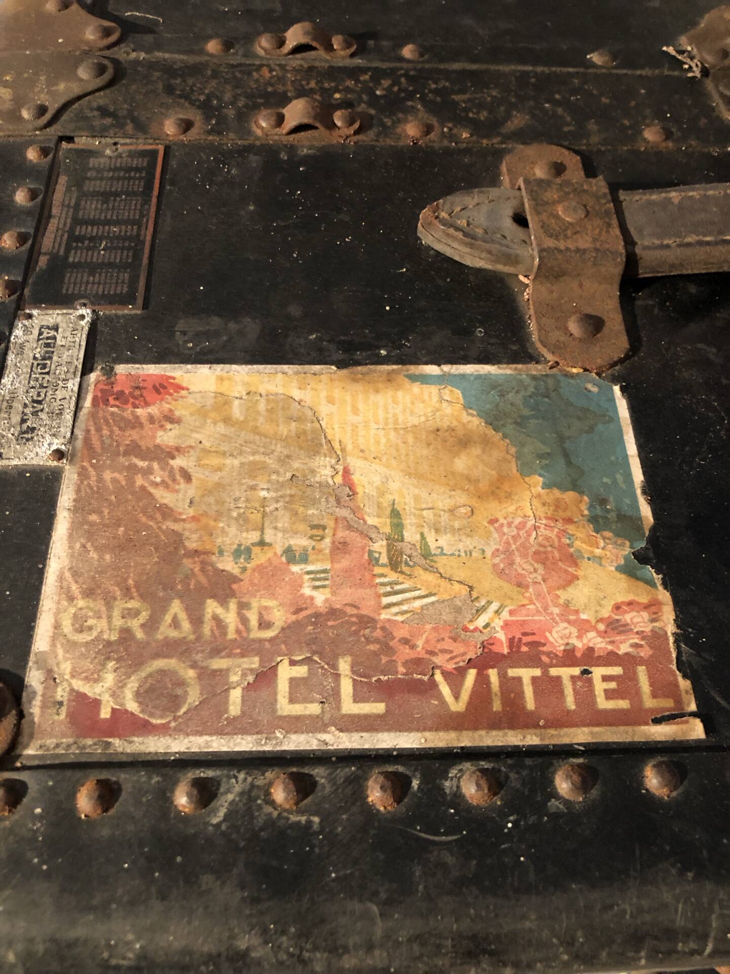 Travel trunk