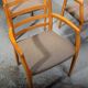 Fauteuils JL Moller modèle 68 en chêne avec tissu d'origine. Fabriqués au Danemark vers 1990.