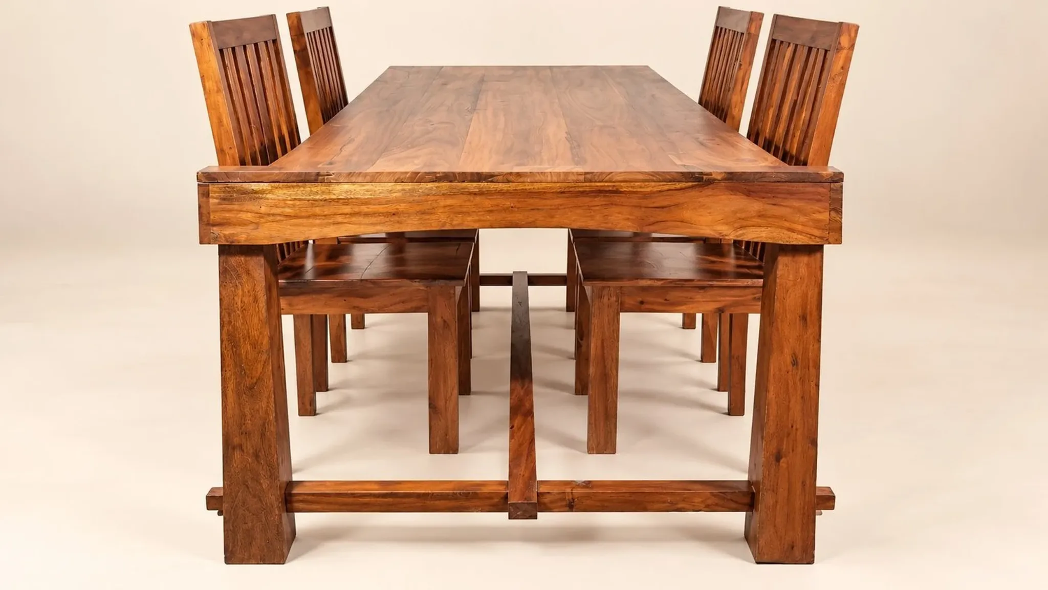 Dining table and 4 solid sheesham wood chairs in Arts & Crafts style.