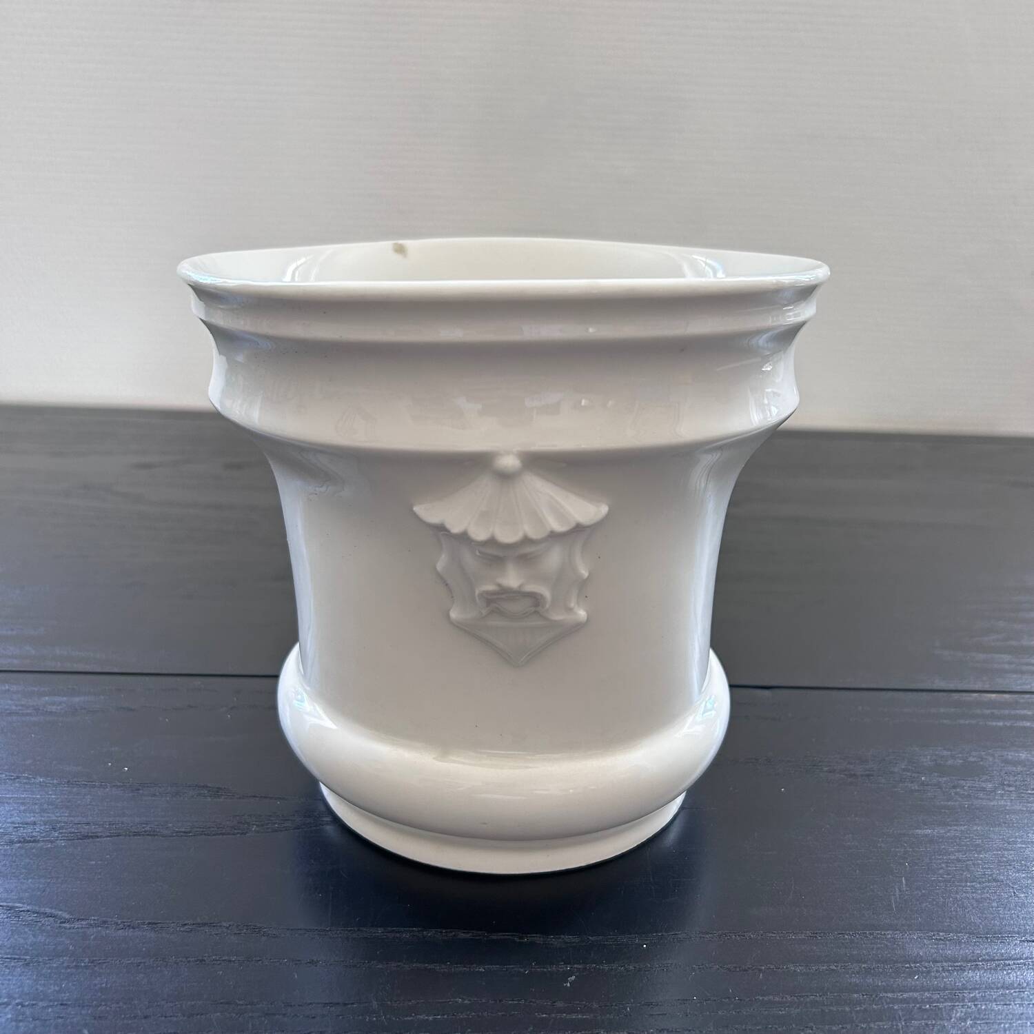 Antique Chinese decor flowerpot