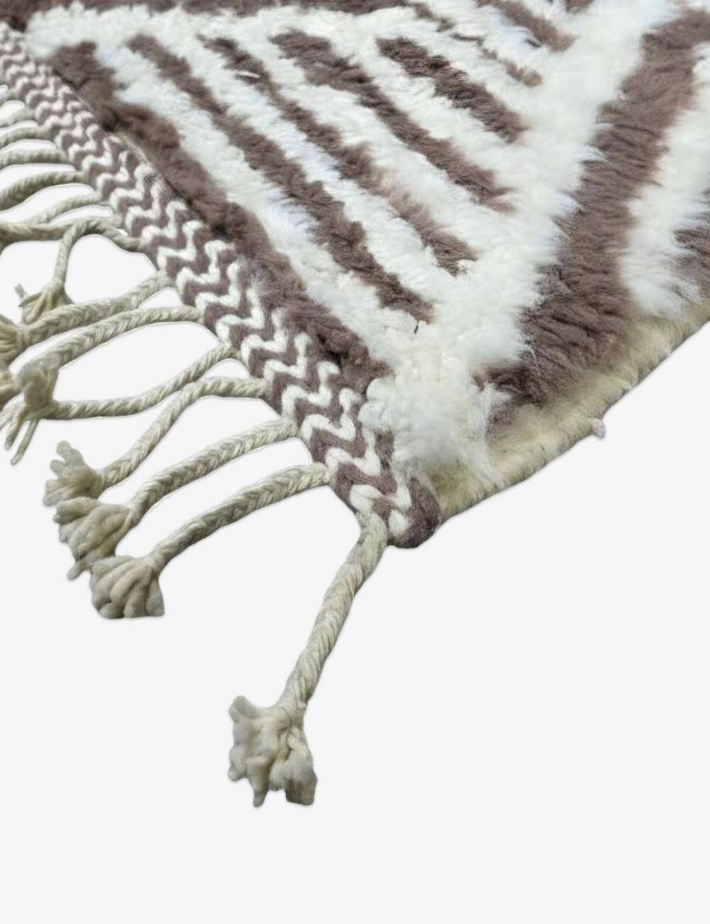 Contemporary Moroccan rug - 300 x 246 cm