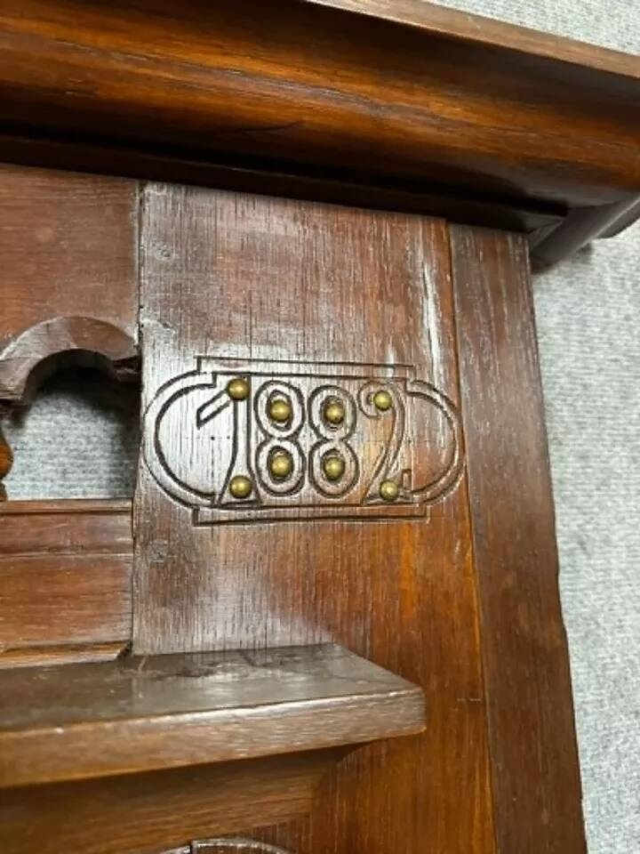 Porte manteaux a fonction de coffre en chene massif vers 1880