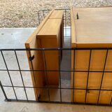 Wall-mounted secretary office