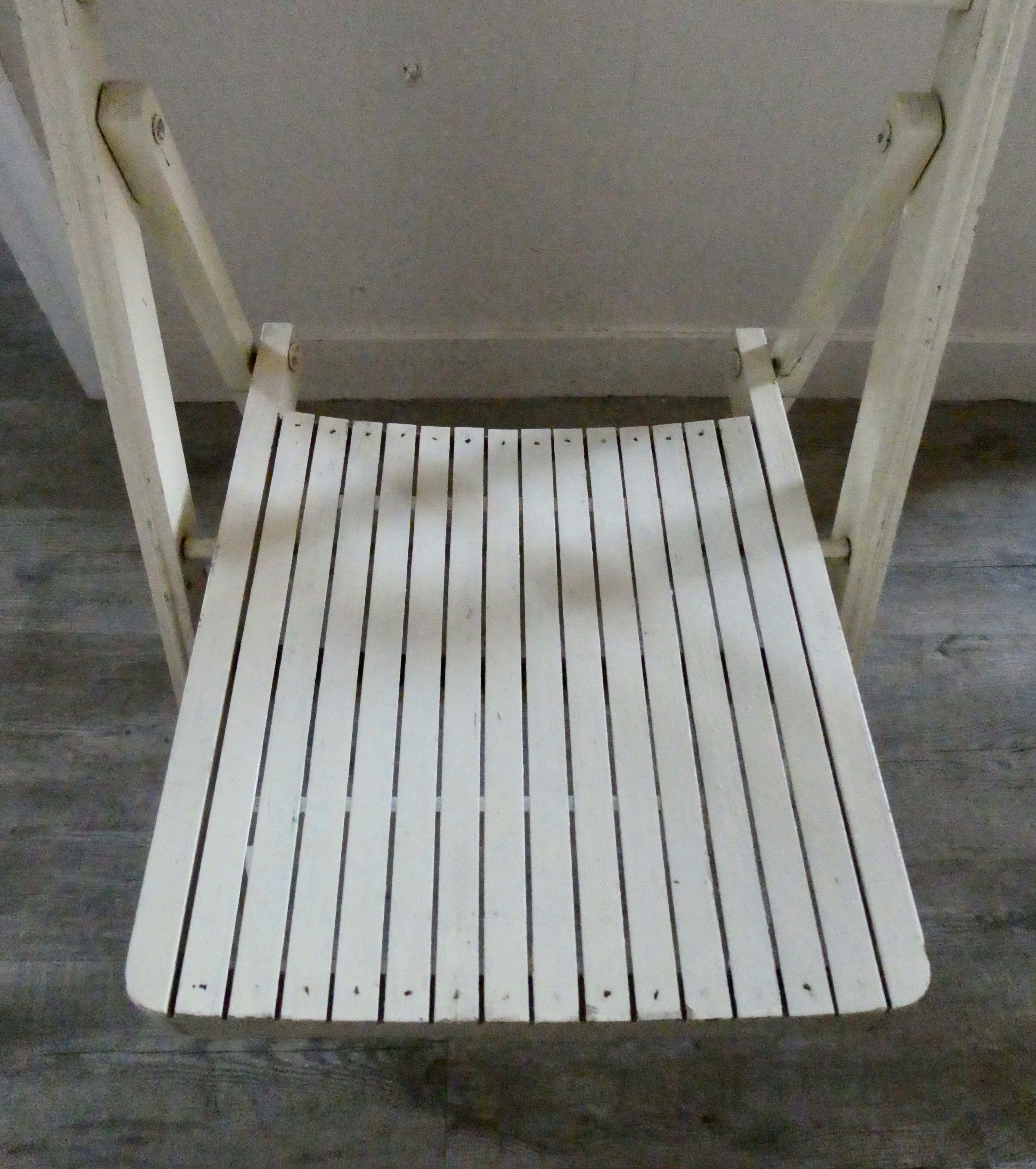 Cream patina folding folding chair 70